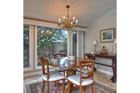 Crystal cove White Sails Dining Area