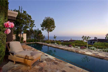 Crystal cove White Sails Pool