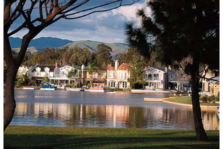 lake forest lake homes