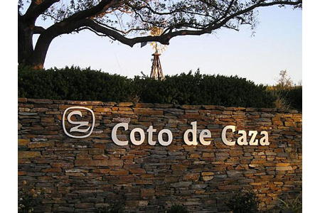 Coto de Caza sign